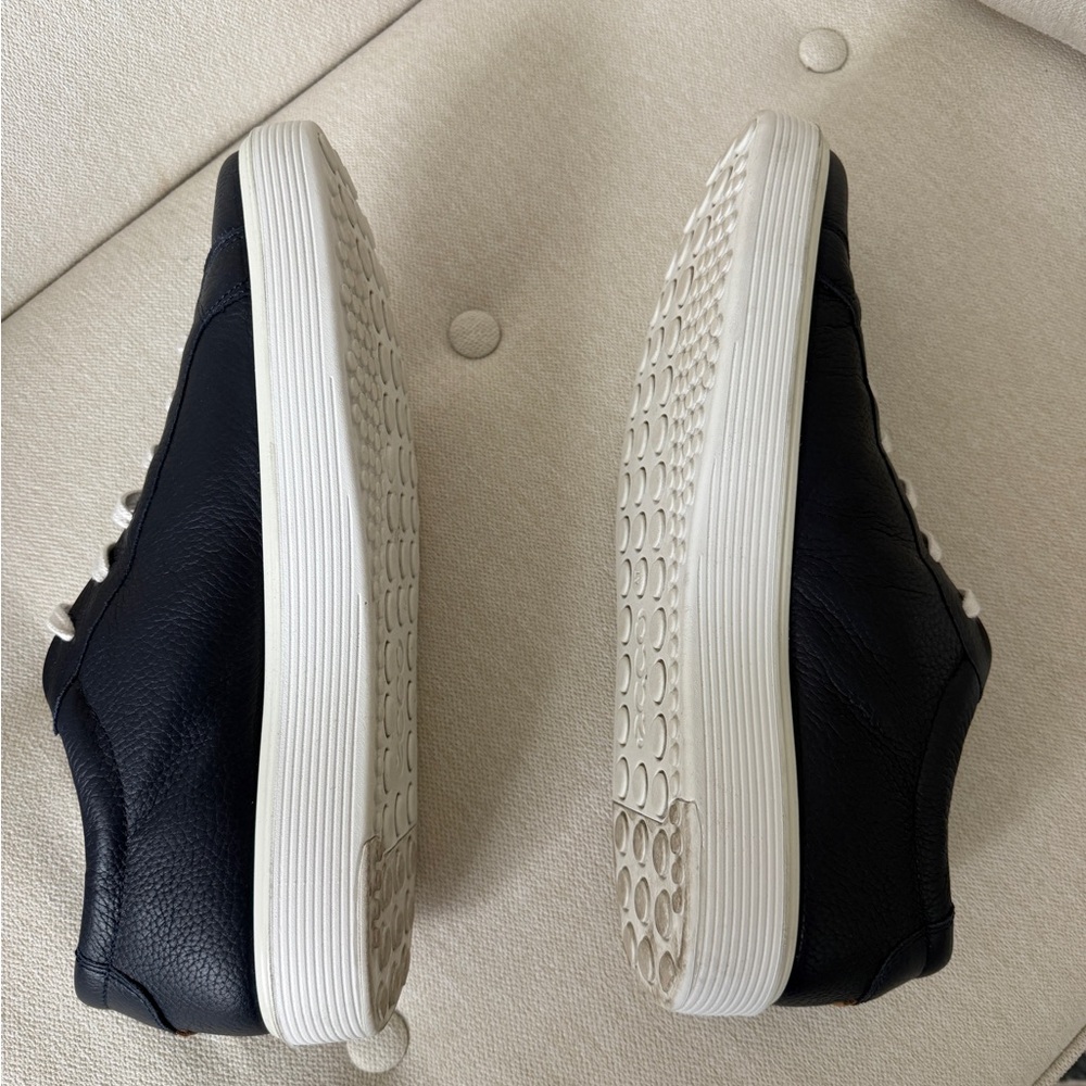 Ecco Men's Navy Leather Sneakers - Picture 4 of 9